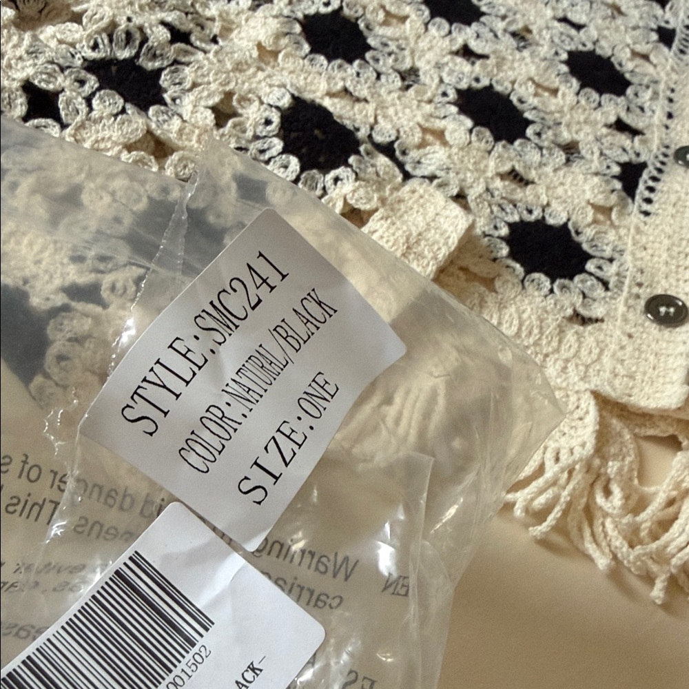 POL Crochet Cropped Cardigan in Cream and Black - Picture 12 of 12